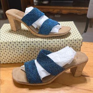 Mootsies Tootsies Blue Textured Heels